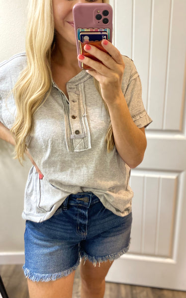 Raw Edge Button Short Sleeve Top