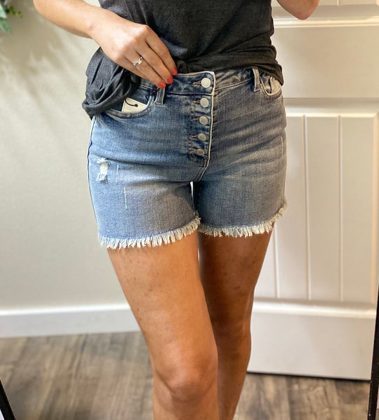 Judy Blue Buttonfly Fray Shorts