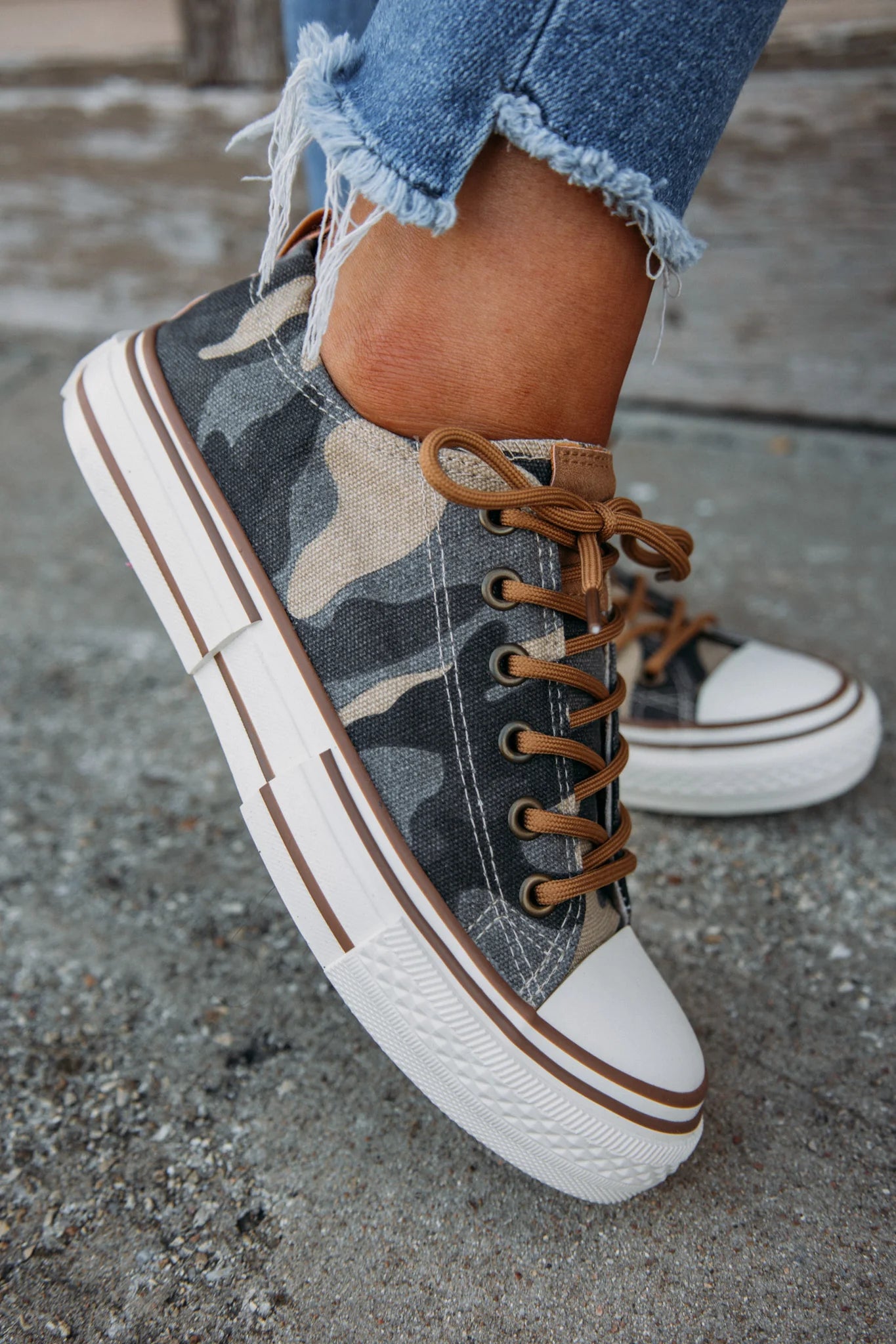 Camo Driana Sneaker