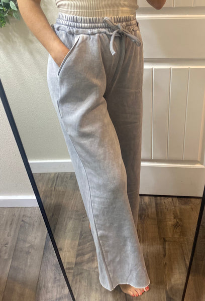 ACID WASH FLEECE PALAZZO SWEATPANTS