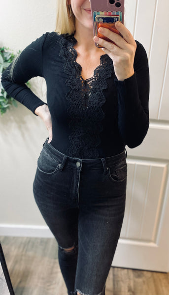 Lace Trim Ribbed Long Sleeve Bodysuit