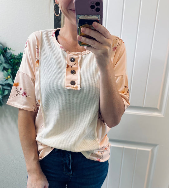Floral Contrast Short Sleeve