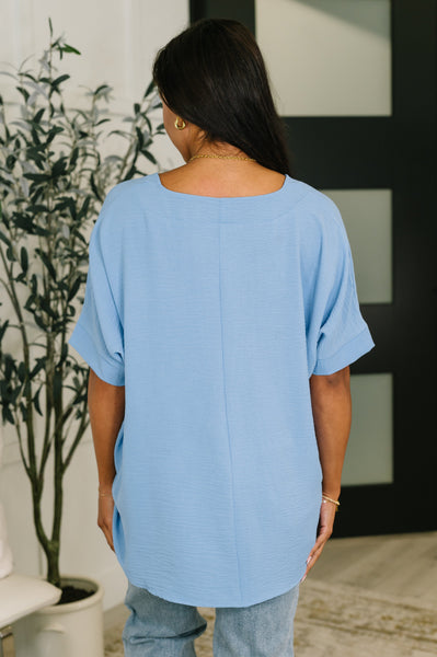Crinkle Woven V-Neck Top in Cornflower Blue