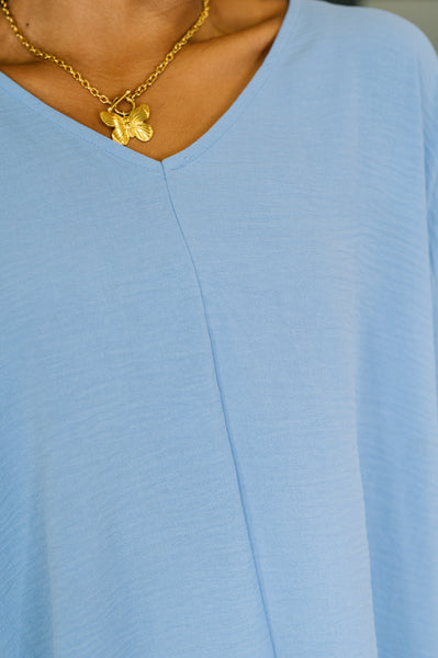 Crinkle Woven V-Neck Top in Cornflower Blue