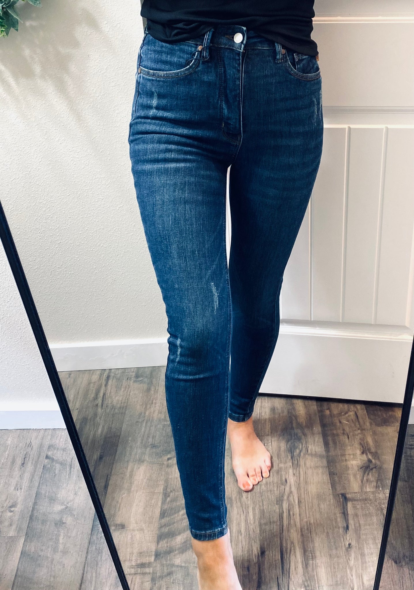 Judy Blue Darkwash Non-Distress Tummy Control Denim