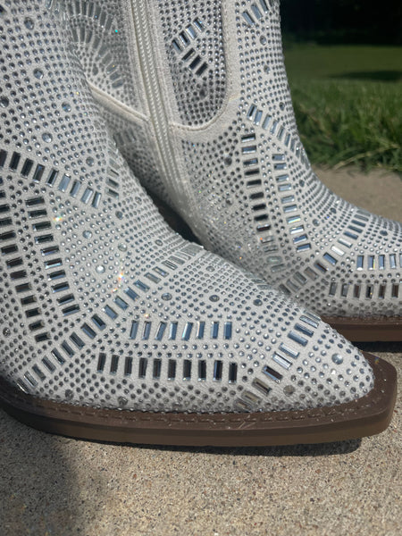 Very G "Maze" White Silver Bootie-Shoes-Sunshine and Wine Boutique