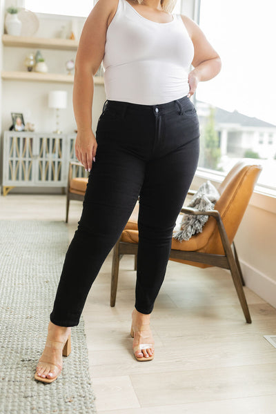 Judy Blue Black Mid Rise Classic Skinny Denim
