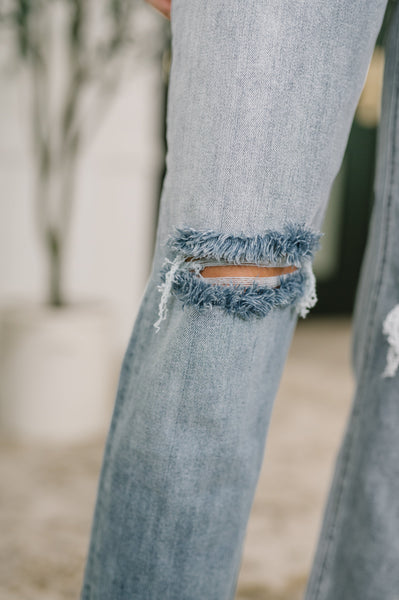 Judy Blue Mid Rise Boyfriend with Distress & Cuff