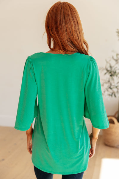 Wrinkle Free Flare Sleeve Top in Emerald Green