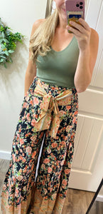 Short Seamless Reversible Tank in Olive