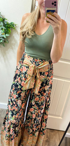 Short Seamless Reversible Tank in Olive