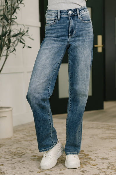 Judy Blue Mid Rise Straight Denim