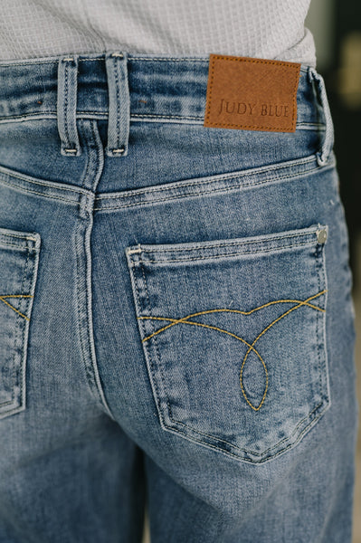 Judy Blue Mid Rise Straight Denim