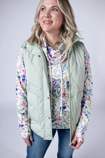 MM Quilted Short Vest