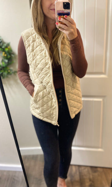 Heather Oatmeal & Black Quilted Hooded Vests