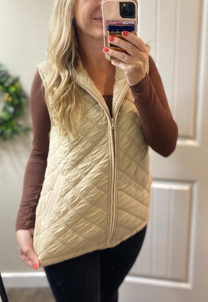 Heather Oatmeal & Black Quilted Hooded Vests