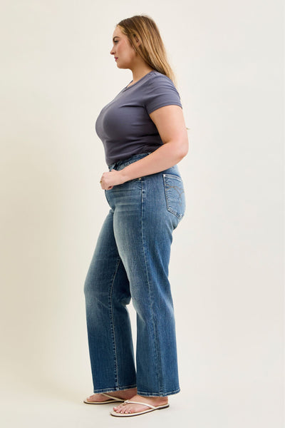 Judy Blue Mid Rise Straight Denim