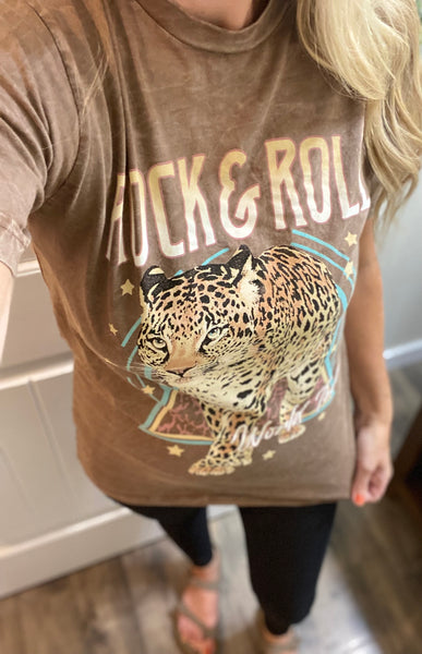 Mineral Wash Rock & Roll Tee
