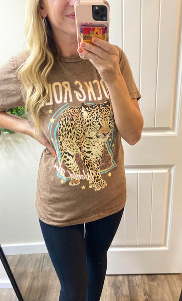 Mineral Wash Rock & Roll Tee