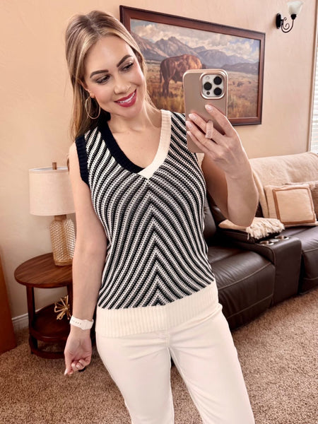 Black and White Sweater Knit Sleeveless Top