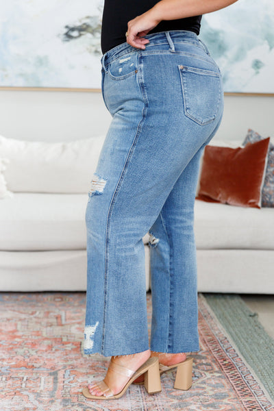 Judy Blue Rigid Distressed Slim Straight Jeans