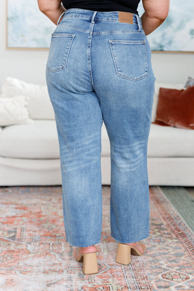 Judy Blue Rigid Distressed Slim Straight Jeans