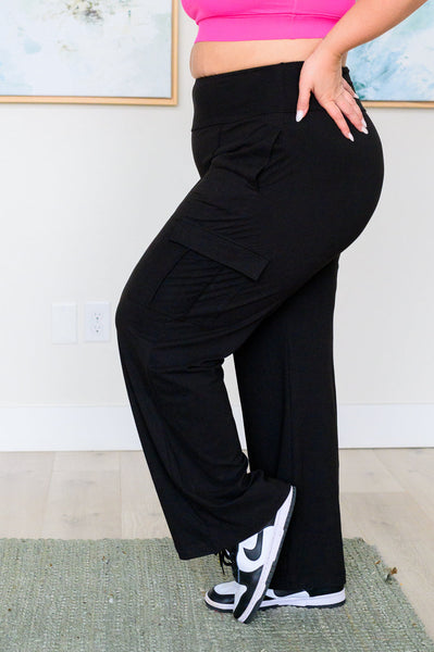 Lounge Cargo Pants in Black