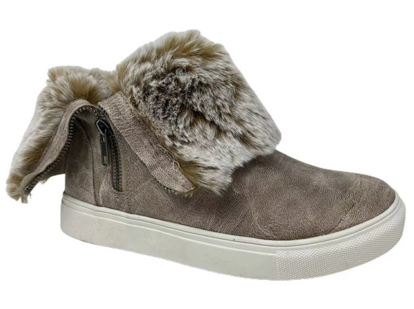 Very G "Plusher" Cream Slip-on Shoes-Shoes-Sunshine and Wine Boutique