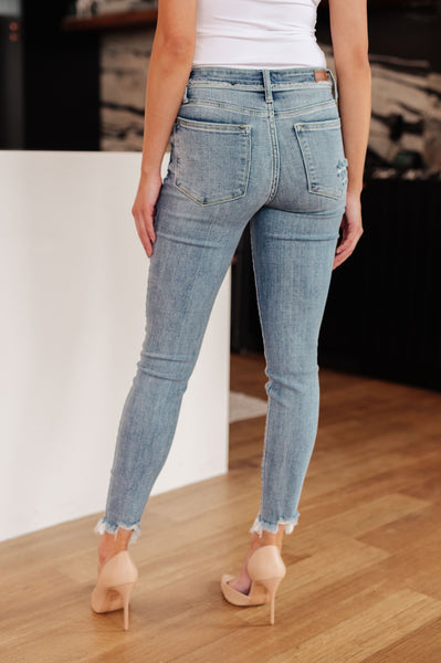 Judy Blue Mid Rise Midwash SharkBite Skinny Denim