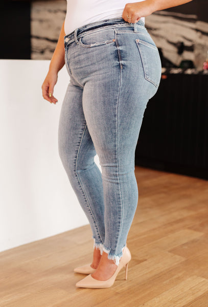 Judy Blue Mid Rise Midwash SharkBite Skinny Denim