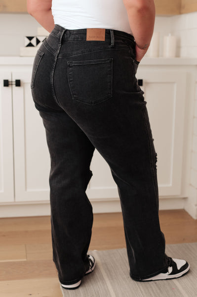 Judy Blue Rigid 90's Distressed Straight Jeans in Black