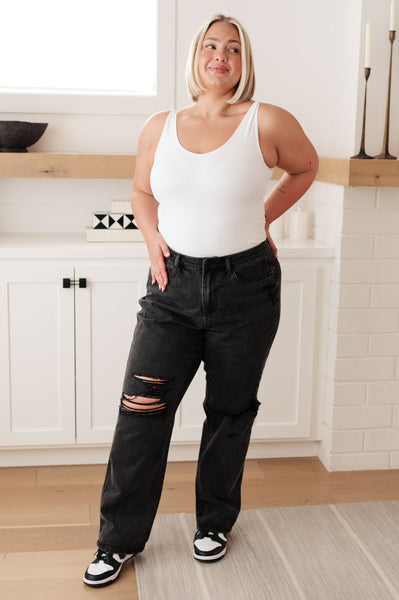 Judy Blue Rigid 90's Distressed Straight Jeans in Black