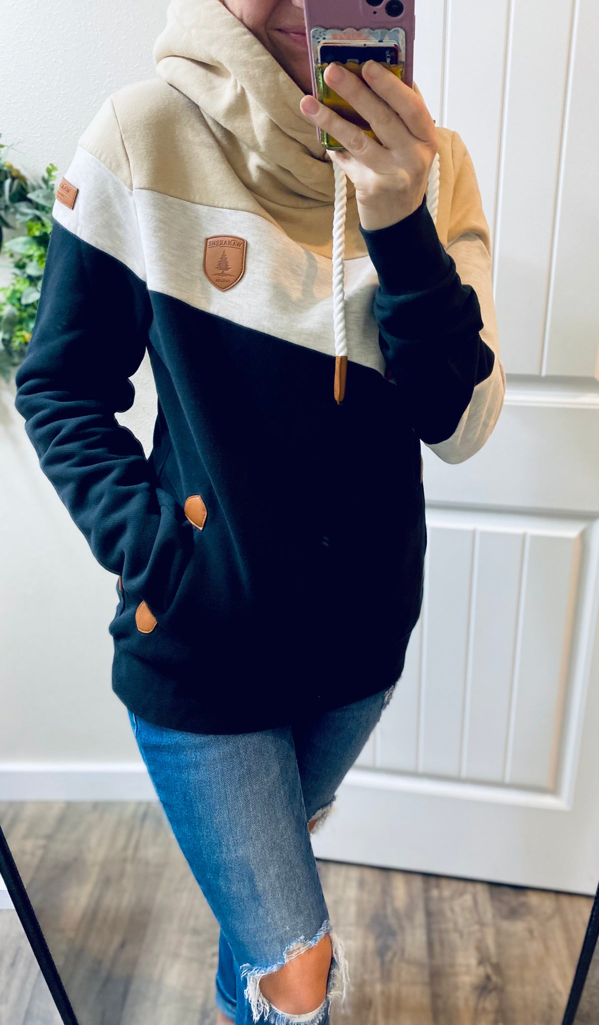 Black Mix Colorblock Wanakome Pullover