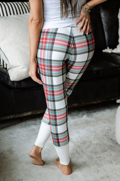 Ampersand Ave. Holiday Plaid Joggers
