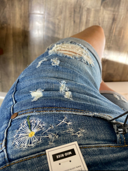 Judy Blue Dandelion Embroidery Cuffed Shorts