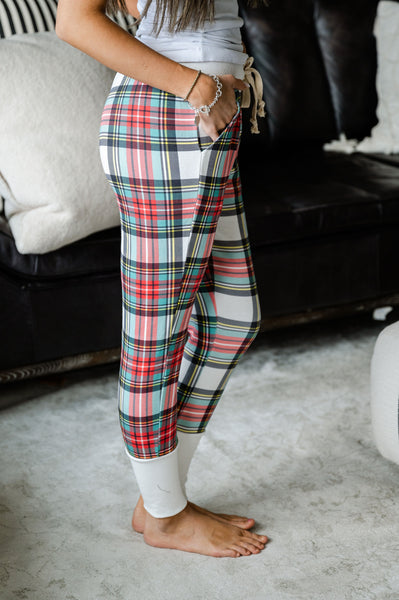 Ampersand Ave. Holiday Plaid Joggers