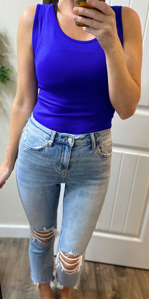 Distressed Knee Distressed Denim