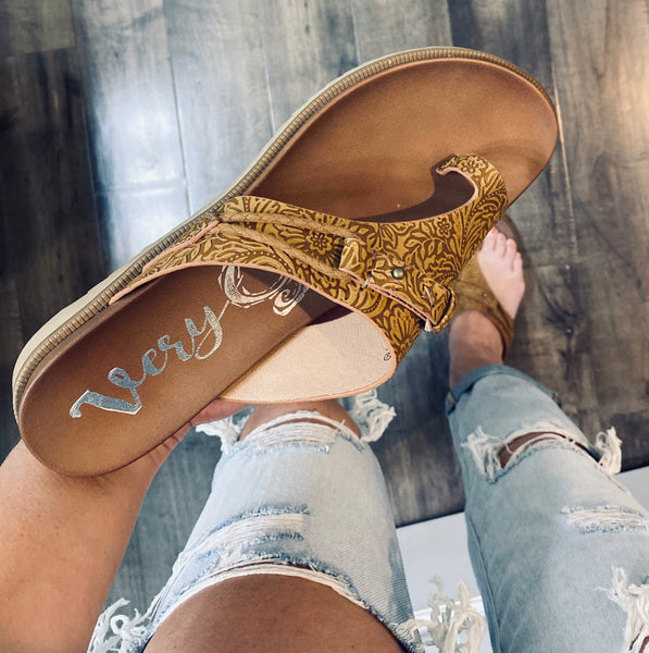 Tan Tooled Sandals