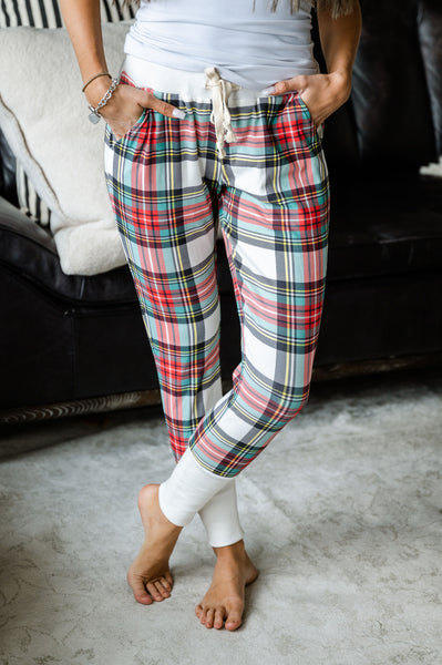 Ampersand Ave. Holiday Plaid Joggers