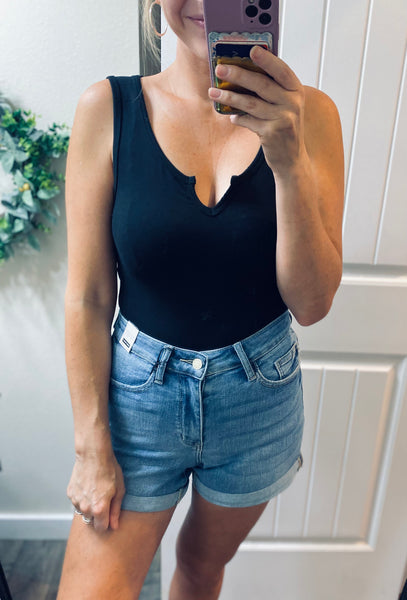 Judy Blue Midwash Non- Distress Denim Shorts