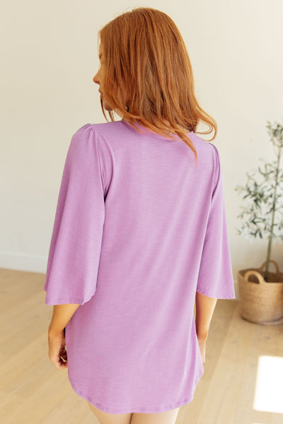 Wrinkle Free Flare Sleeve Top in Lavender