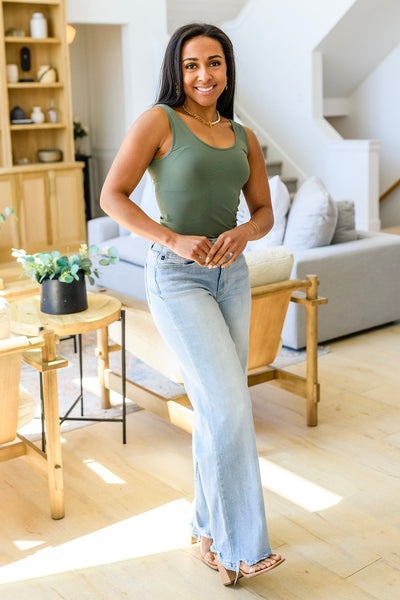 Short Seamless Reversible Tank in Olive