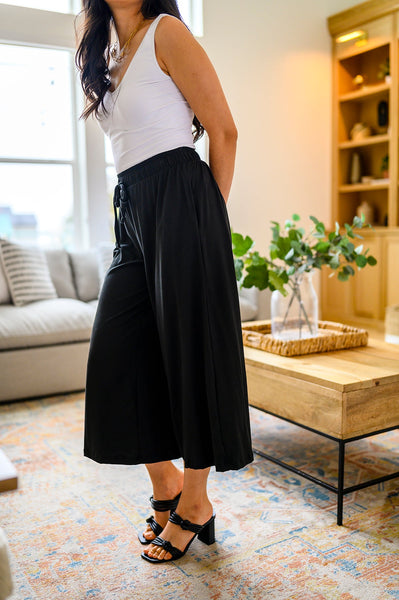 Black Wide Leg Cropped Pants