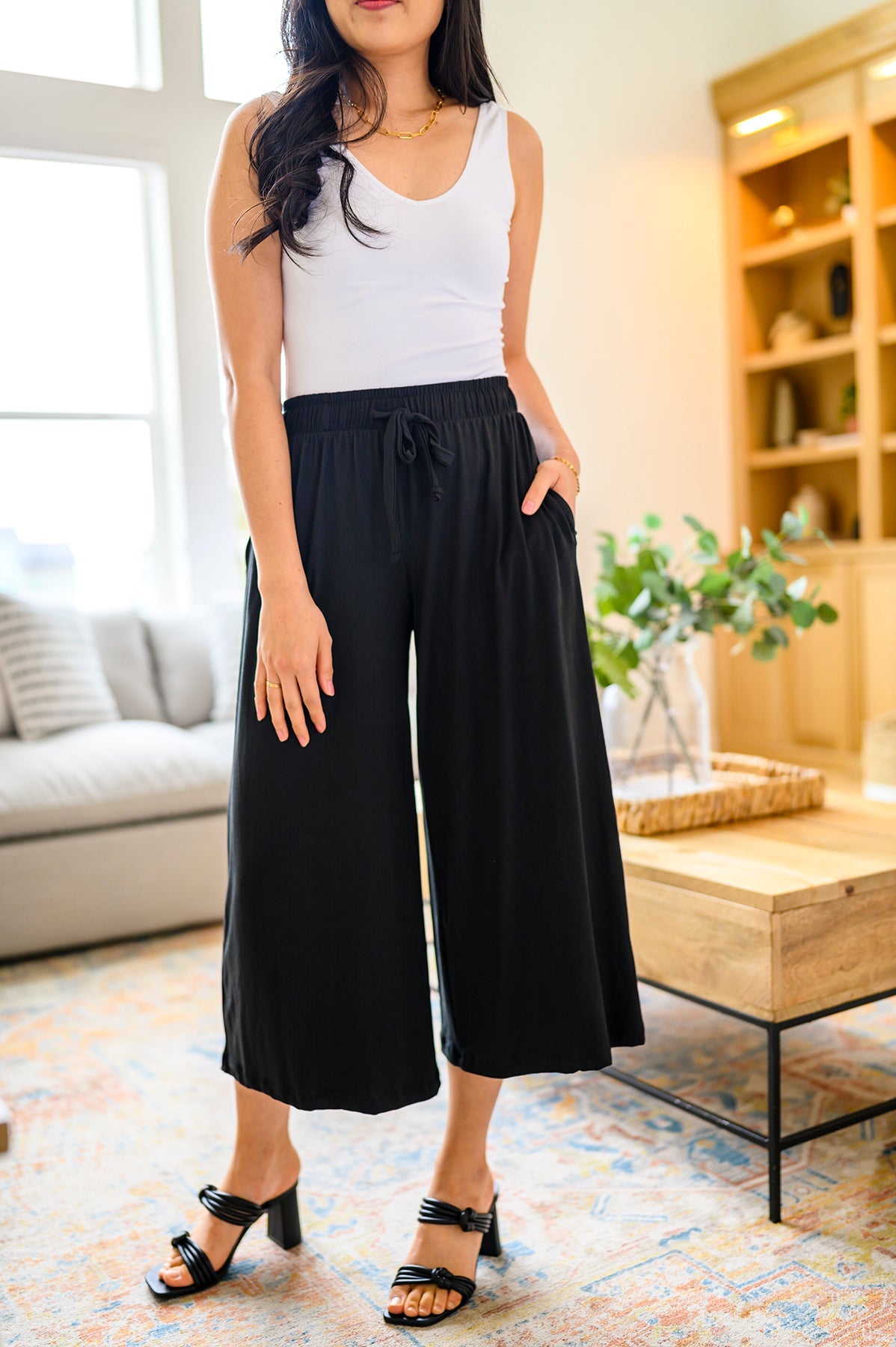 Black Wide Leg Cropped Pants