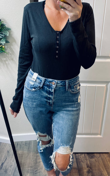 Judy Blue Distressed Knee Boyfriend Fit Denim