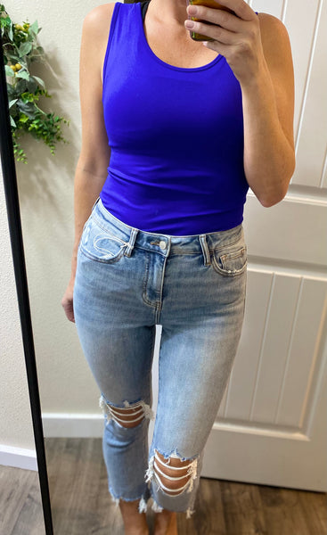 Distressed Knee Distressed Denim