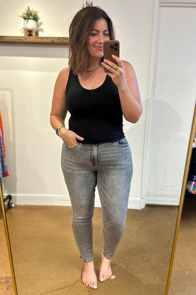 Judy Blue High Rise Stone Wash Slim Jeans in Gray