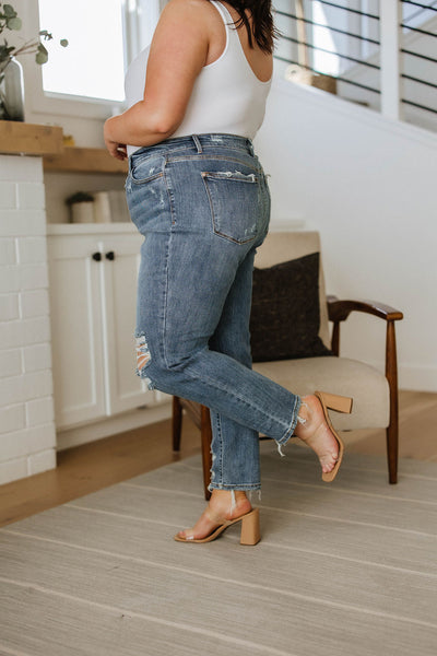 Judy Blue Button Fly Boyfriend Jeans