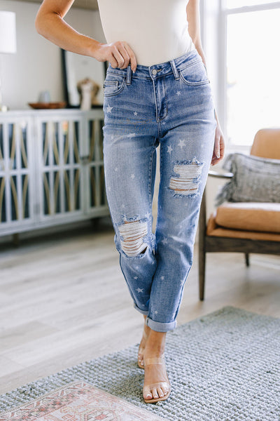 Judy Blue Star Boyfriend Jeans