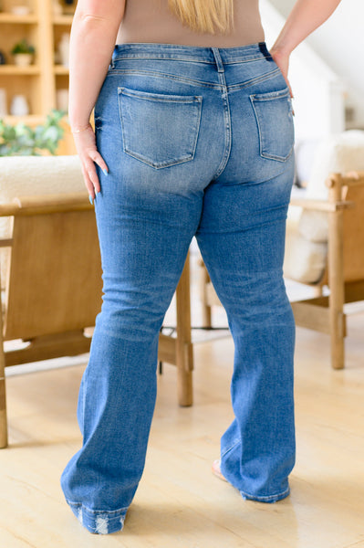 Vervet Mid Rise Flares